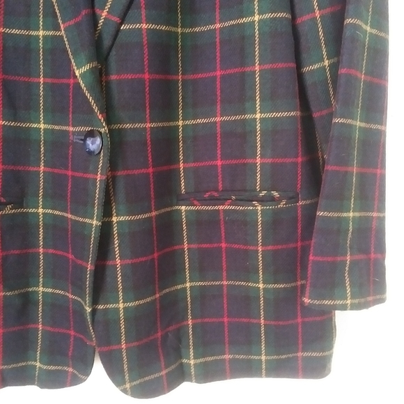 Vintage Wool Blend Plaid Blazer with Velvet Collar - Picture 6 of 8